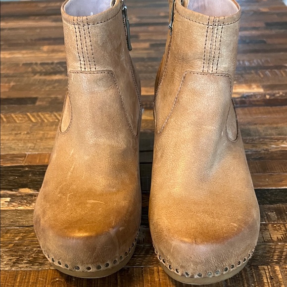 Dansko Sarah Chestnut/Tan Leather Clog-Style Ankle Booties - Picture 3 of 8